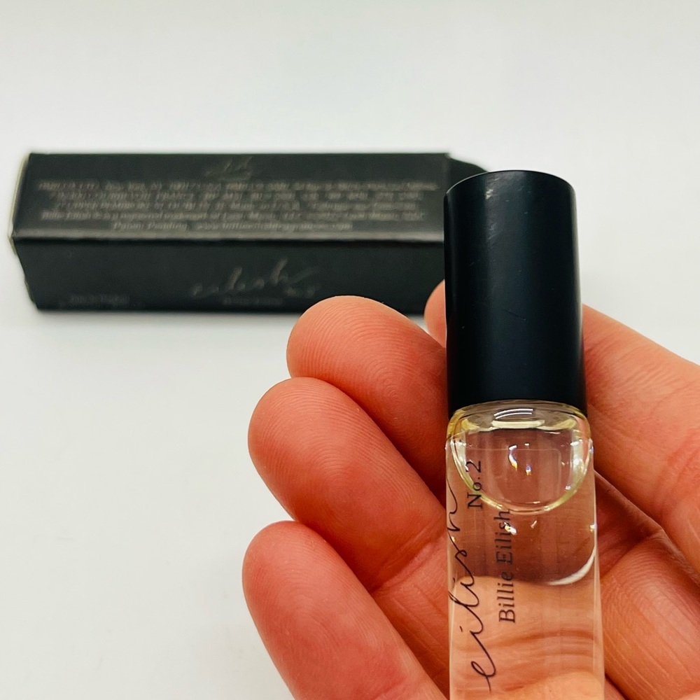 NWT Eilish No. 2 Rollerball by Billie Eilish alluring Woody Floral size 0.11oz - Picture 2 of 6